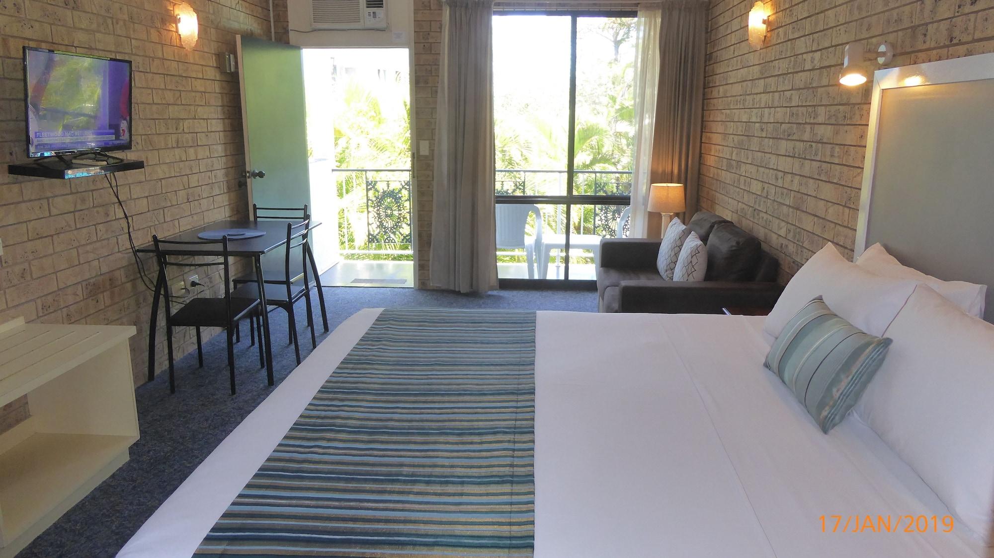 Tower Court Motel - Adults Only Haven Херви-Бэй Экстерьер фото